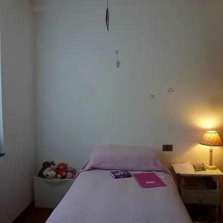 Im Bekannten Strandort Dei Marmi Mit Schoenem Garten Und Ruhig Gelegen *